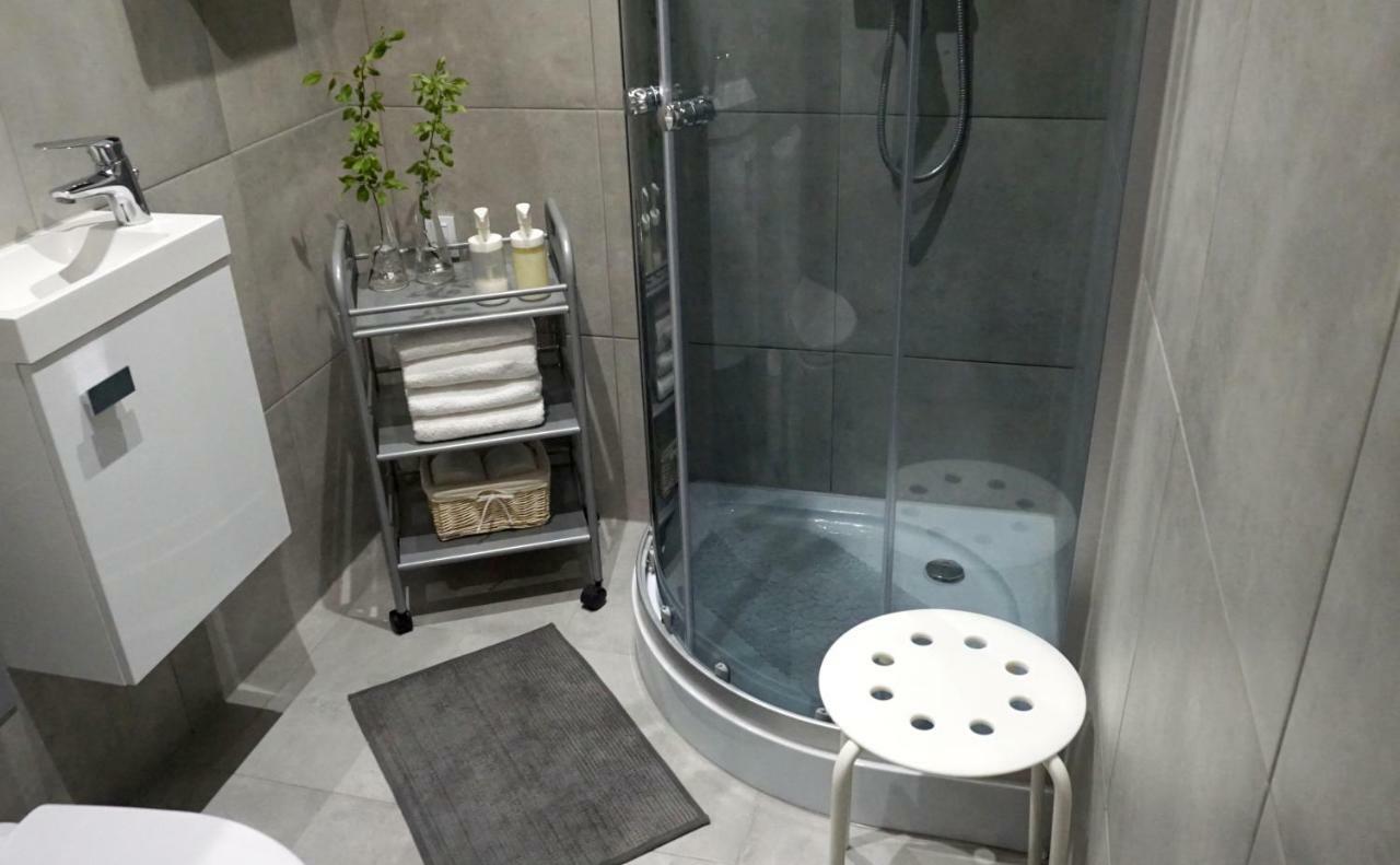 Lovely Jubbly Apartment كراكوفيا المظهر الخارجي الصورة